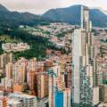 ¿POR QUÉ INVERTIR EN COLOMBIA?